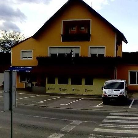 Restoran I Prenociste Egghus Hotel Nasice Bagian luar foto